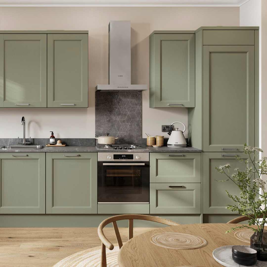 Gallery-style-kitchen-in-Latimer-Reeded-shaker-Kitchen-Range
