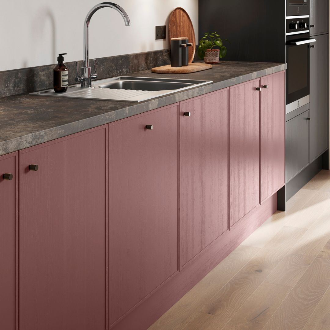 Highmoor-Thin-Shaker-Kitchen-in-a-Aubergine-Finish