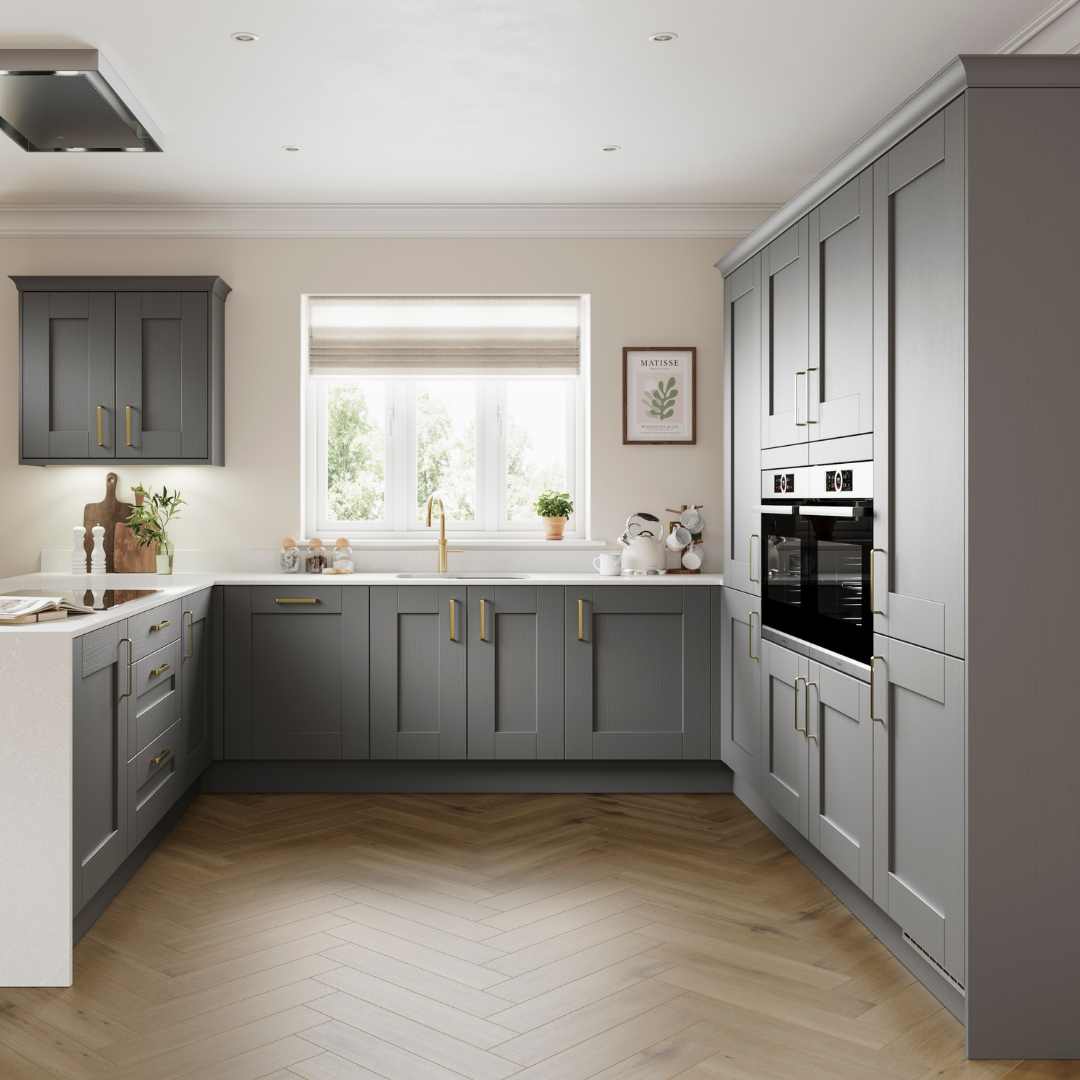 U-Shaped-Kitchen-in-our-New-England-shaker-Kitchen-Range